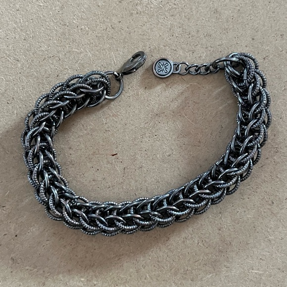 Simply Vera Braided Chain Gunmetal Bracelet - Picture 4 of 5